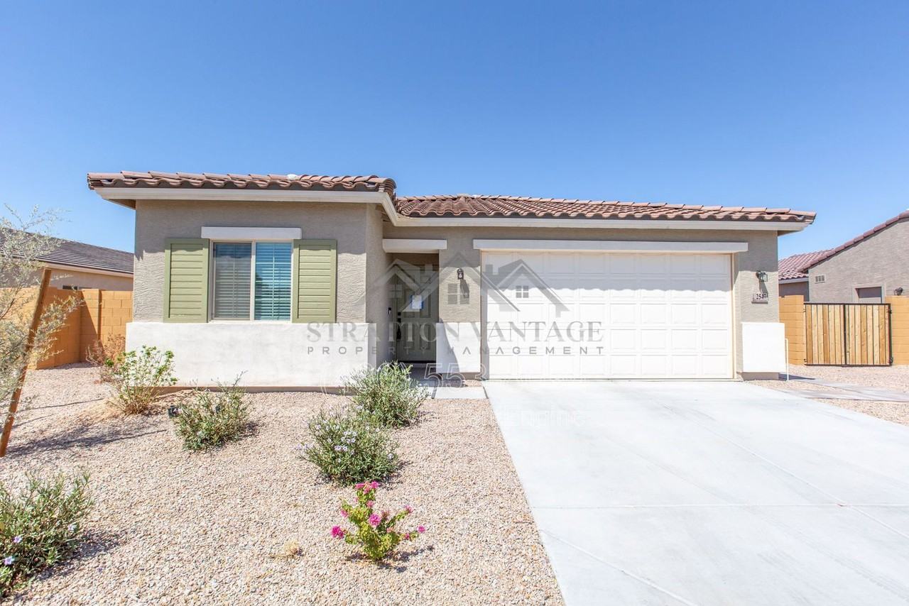 2547 N Kenna Pl - Photo 2 of 40