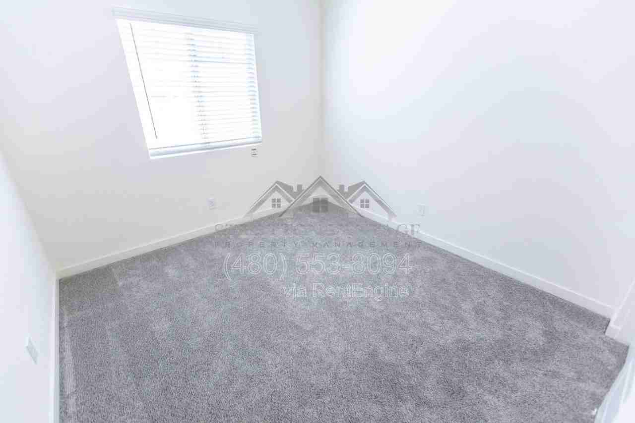 2547 N Kenna Pl - Photo 6 of 40