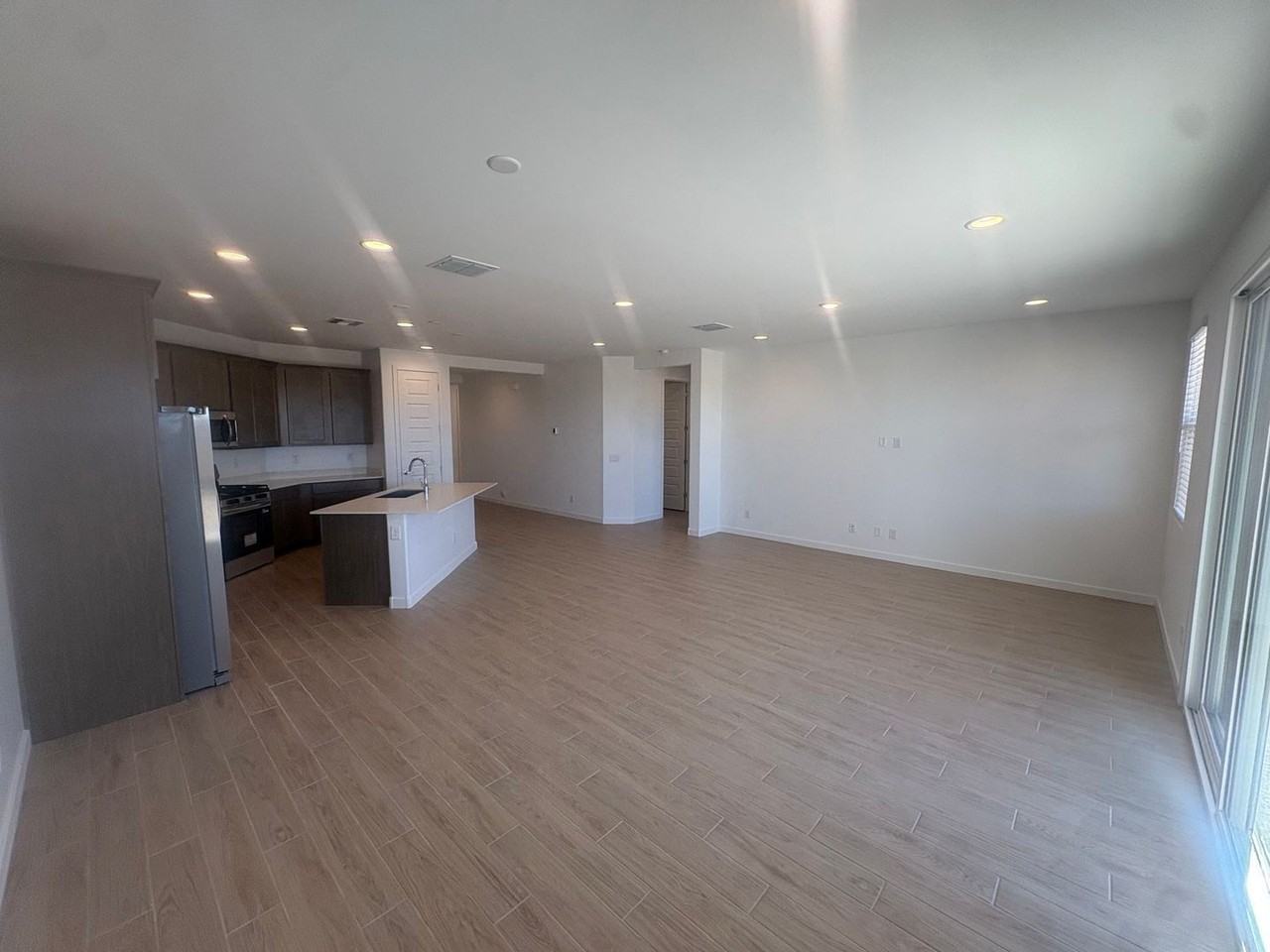 19214 W Marissa Dr - Photo 2 of 17