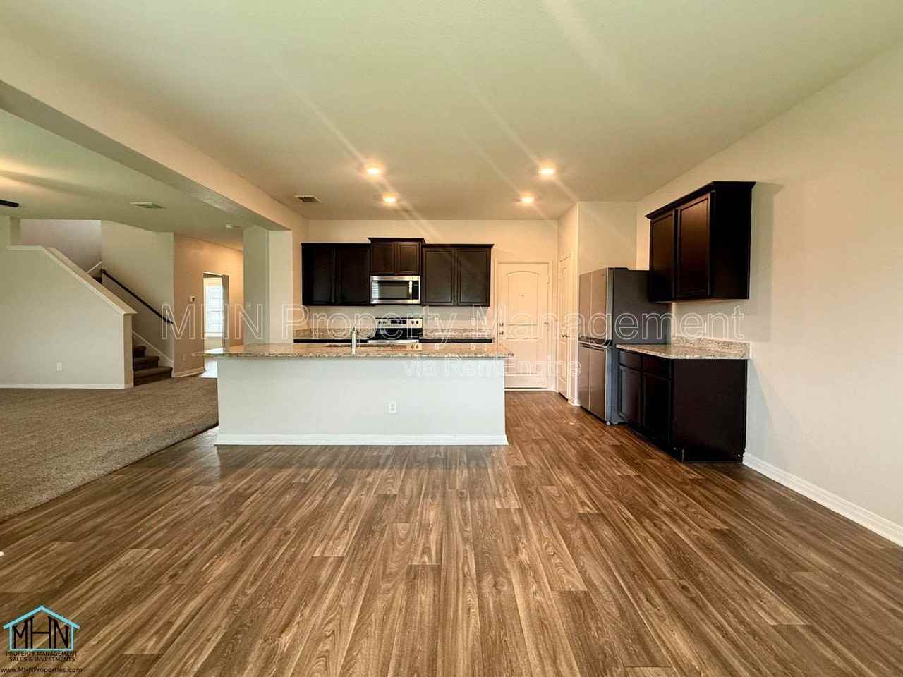 2927 Gastonian Ml - Photo 2 of 15