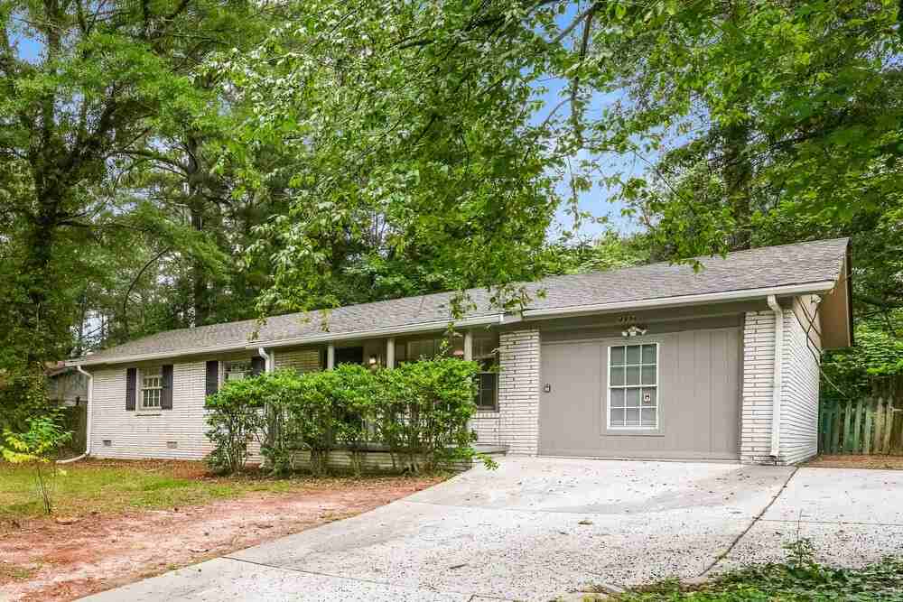 4996 Sheila Ln - Photo 3 of 16