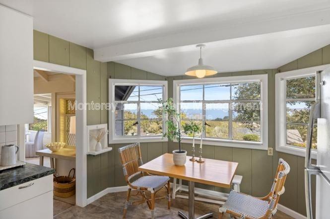 705 Grace St - Photo 6 of 27