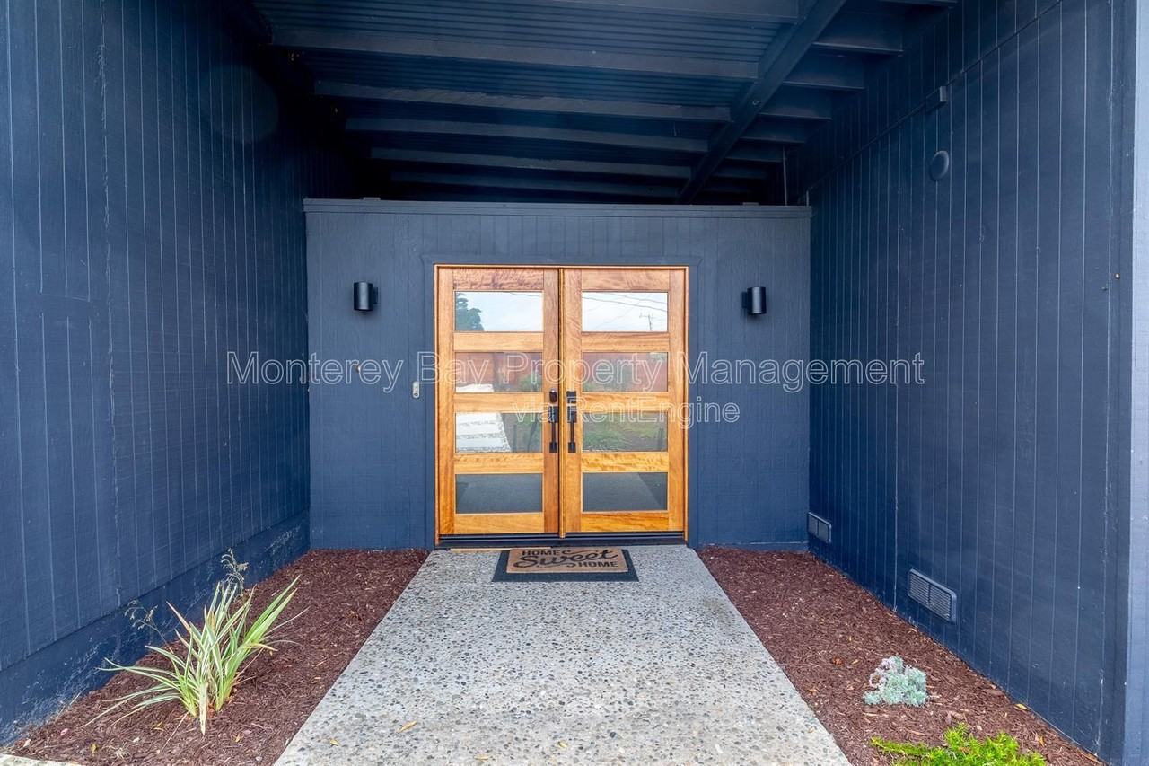 3057 Otto Dr - Photo 4 of 44