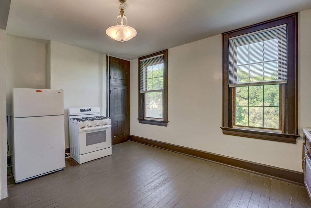 111 Gage St #2 - Photo 6 of 13