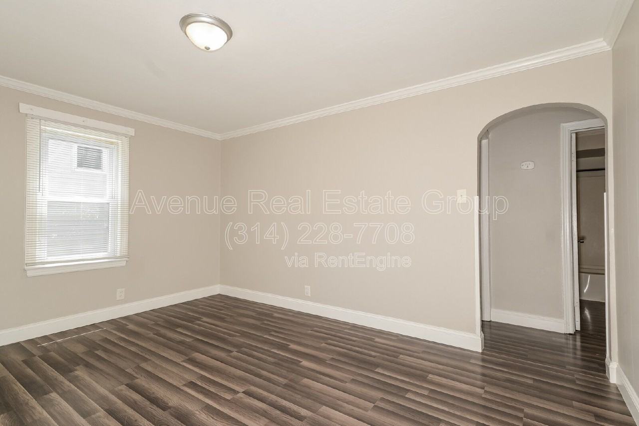 925 Mcdonough St - Photo 3 of 11