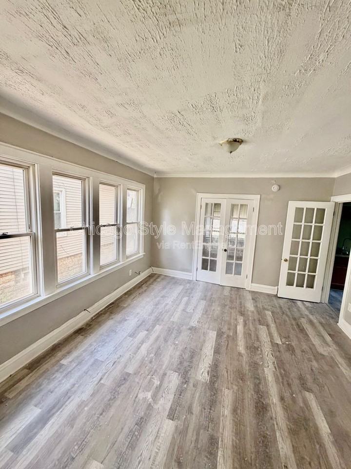 12138 S Parnell Ave - Photo 5 of 12