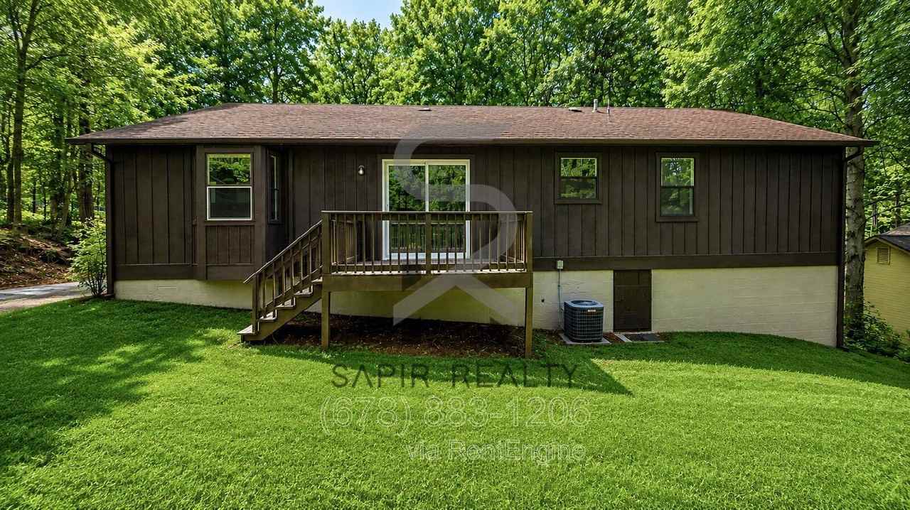 2840 Alexandria Dr Sw - Photo 4 of 7