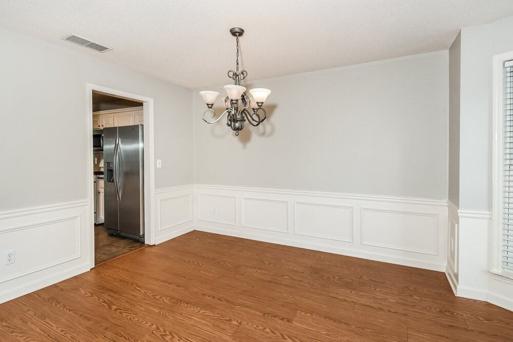 135 Wallnut Hall Cir - Photo 7 of 17