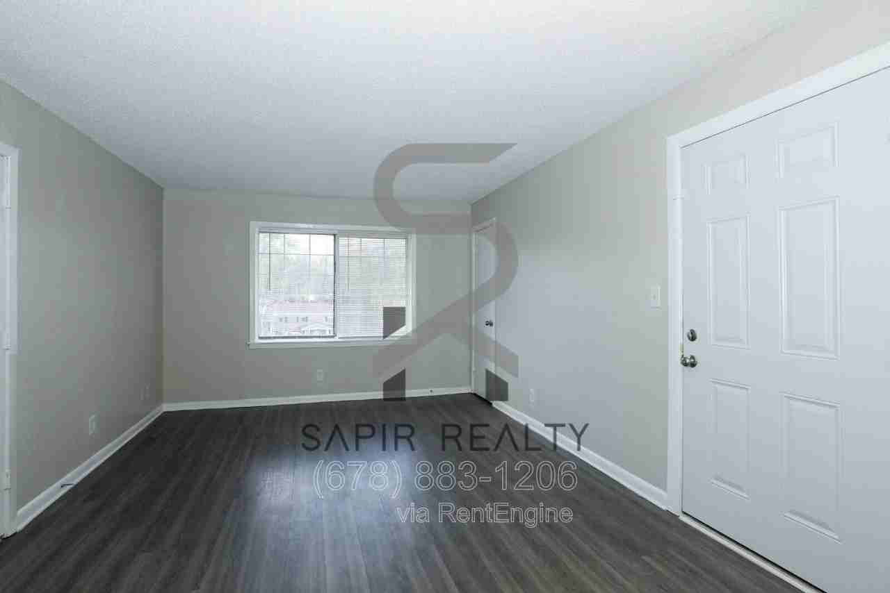 2065 Alison Ct Sw #6 - Photo 3 of 15