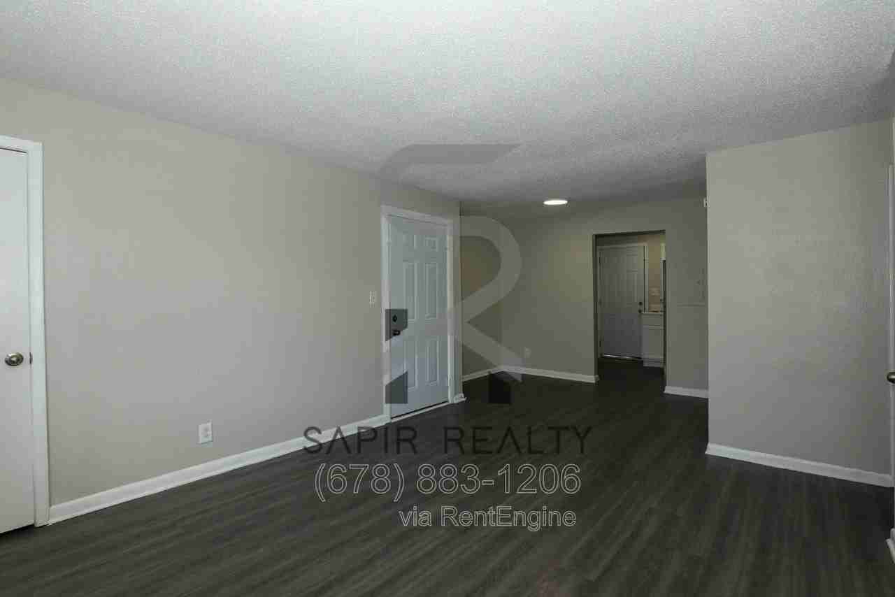 2065 Alison Ct Sw #6 - Photo 5 of 15