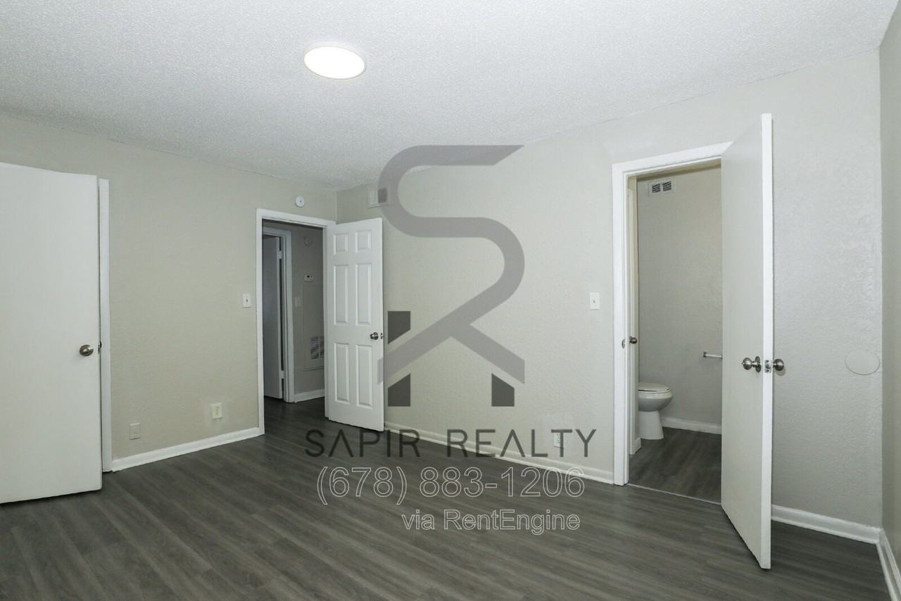 2065 Alison Ct Sw #6 - Photo 6 of 15