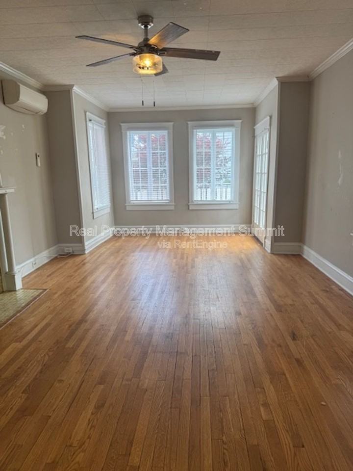 636 Chestnut Ave #1 - Photo 5 of 13