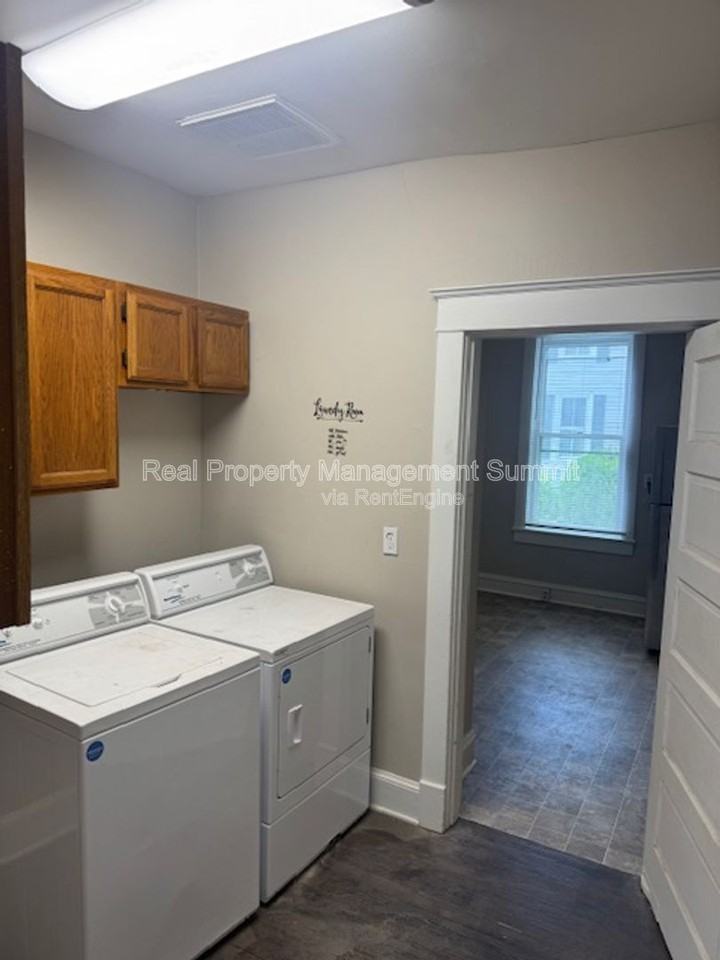 636 Chestnut Ave #1 - Photo 7 of 13