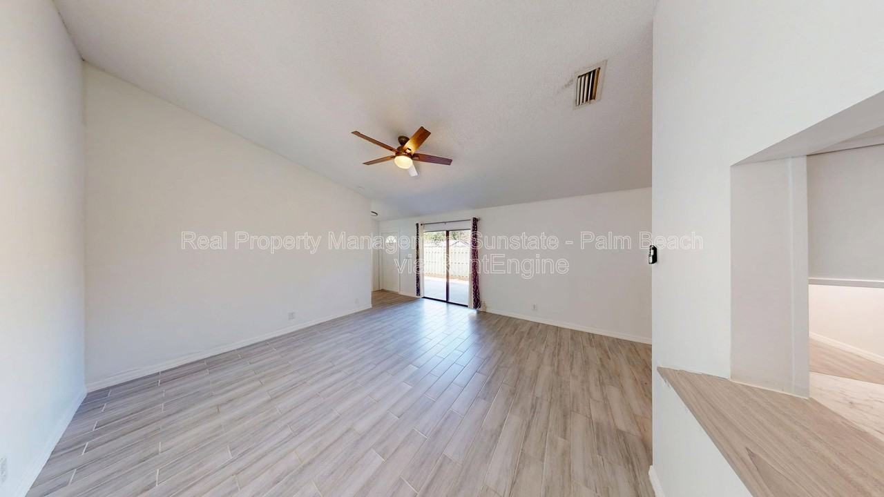 13789 Bottlebrush Ct #B - Photo 7 of 19
