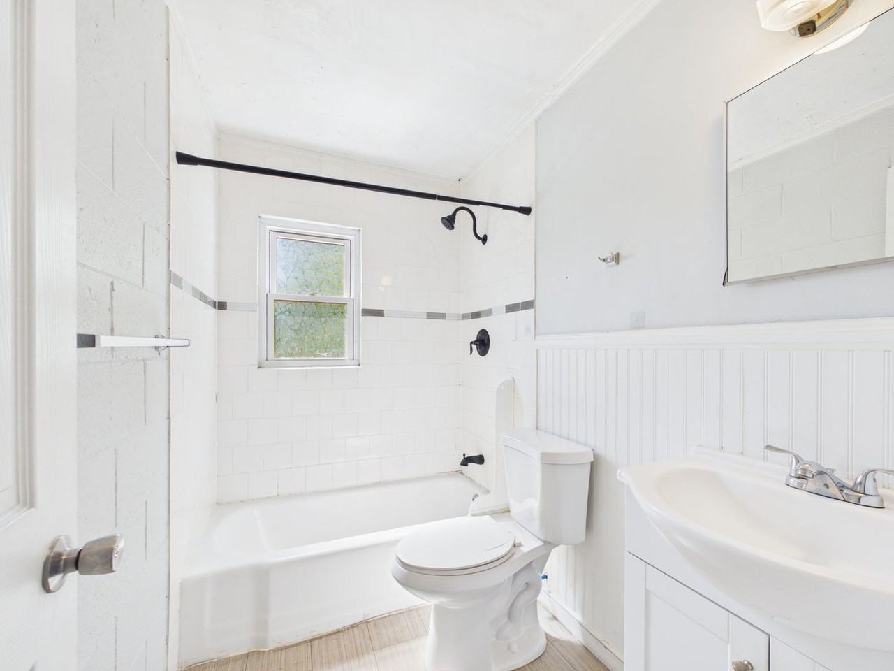923 N 20th St #D - Photo 6 of 15