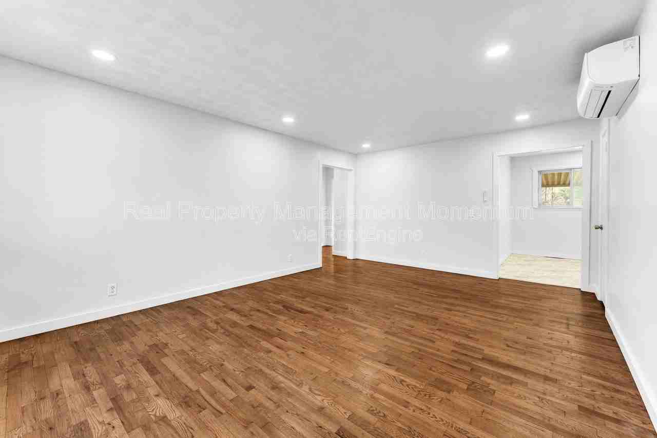 1610 E Nora St - Photo 3 of 29