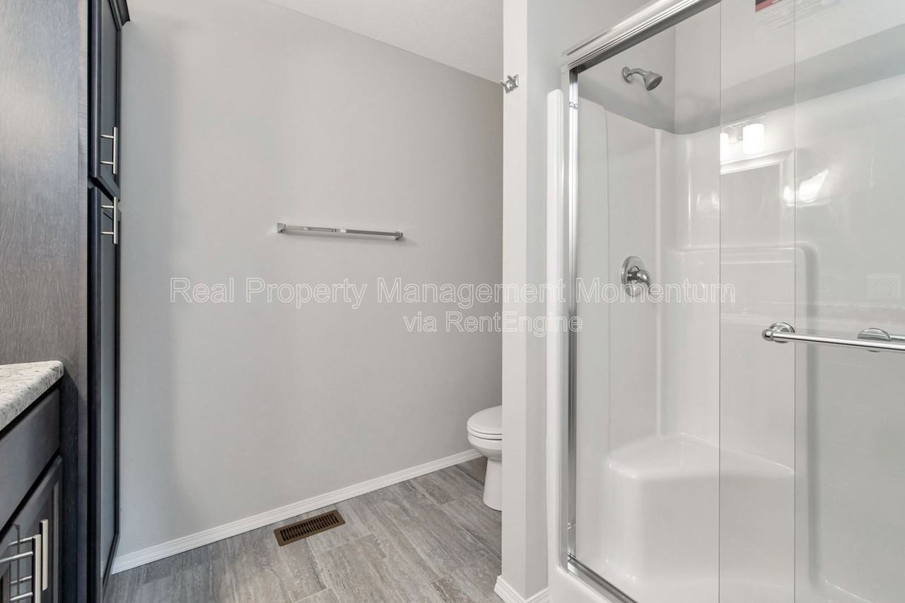 971 Genevieve Ave - Photo 7 of 26