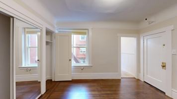 featured image of 925 Geary St