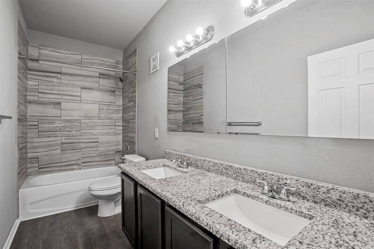 612 Meadow View Ct #101 - Photo 5 of 13