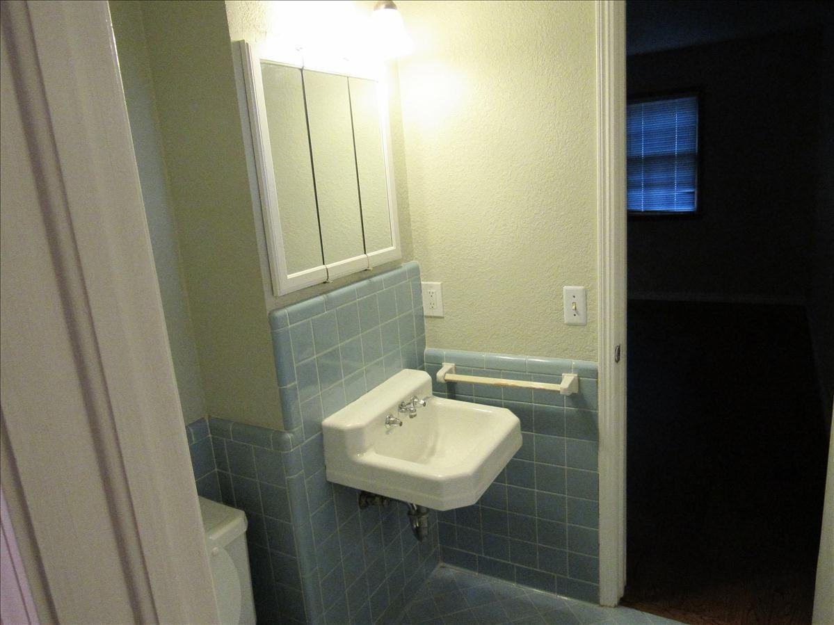 9909 Sunnymeade Pl #14090984 - Photo 7 of 24