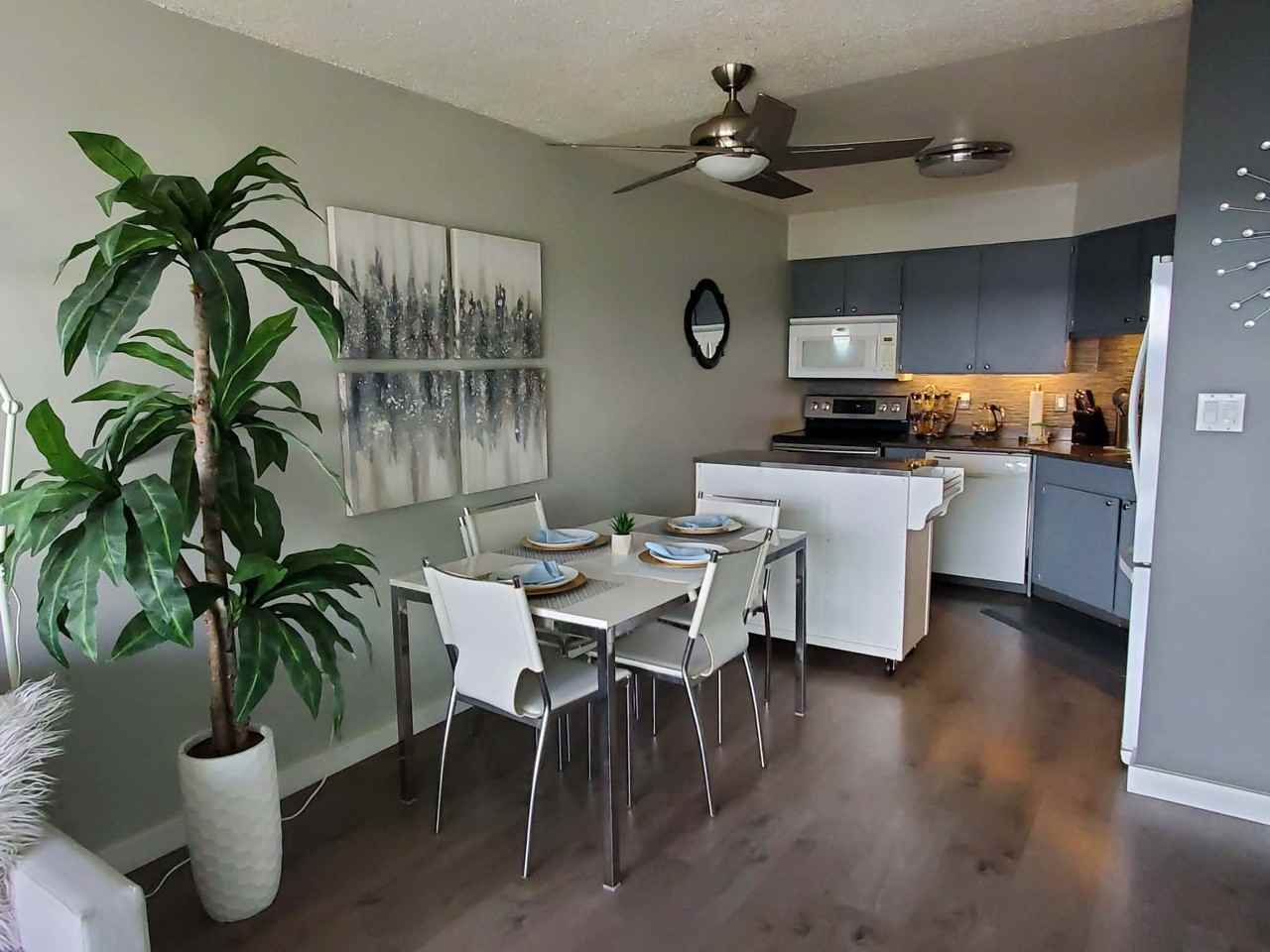 312 Carnarvon St - Photo 6 of 16