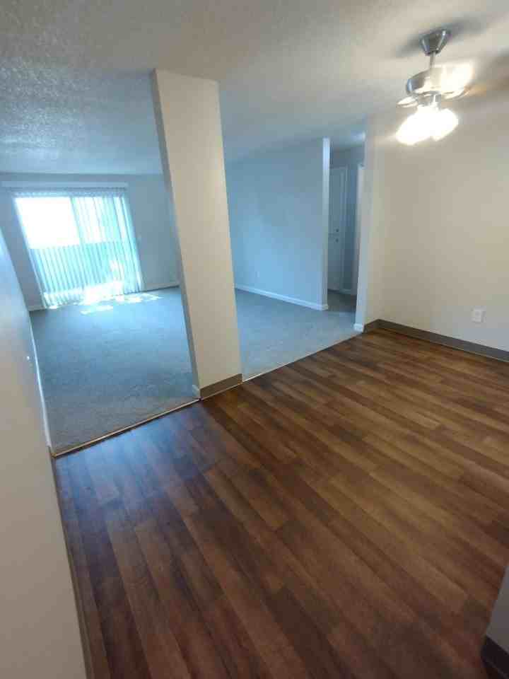 Chelan Apartments - Photo 3 of 25
