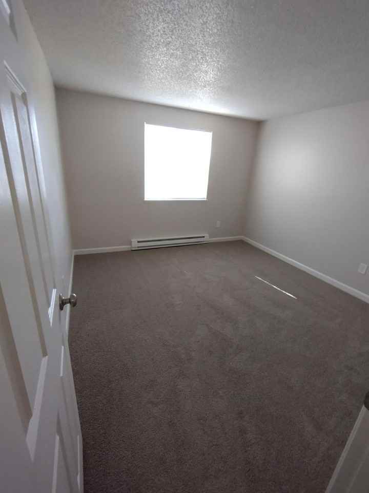 Chelan Apartments - Photo 7 of 25