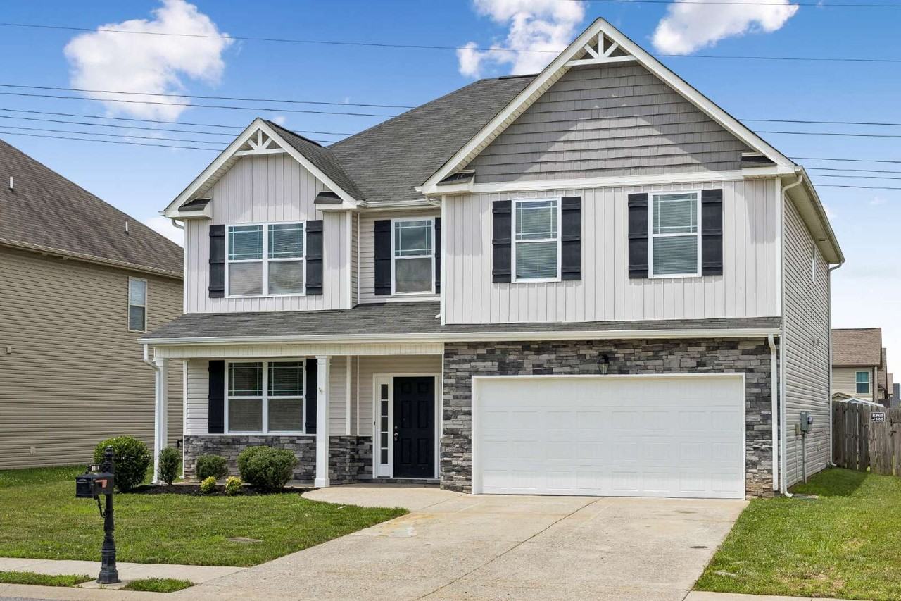 1240 Winterset Dr - Photo 3 of 50