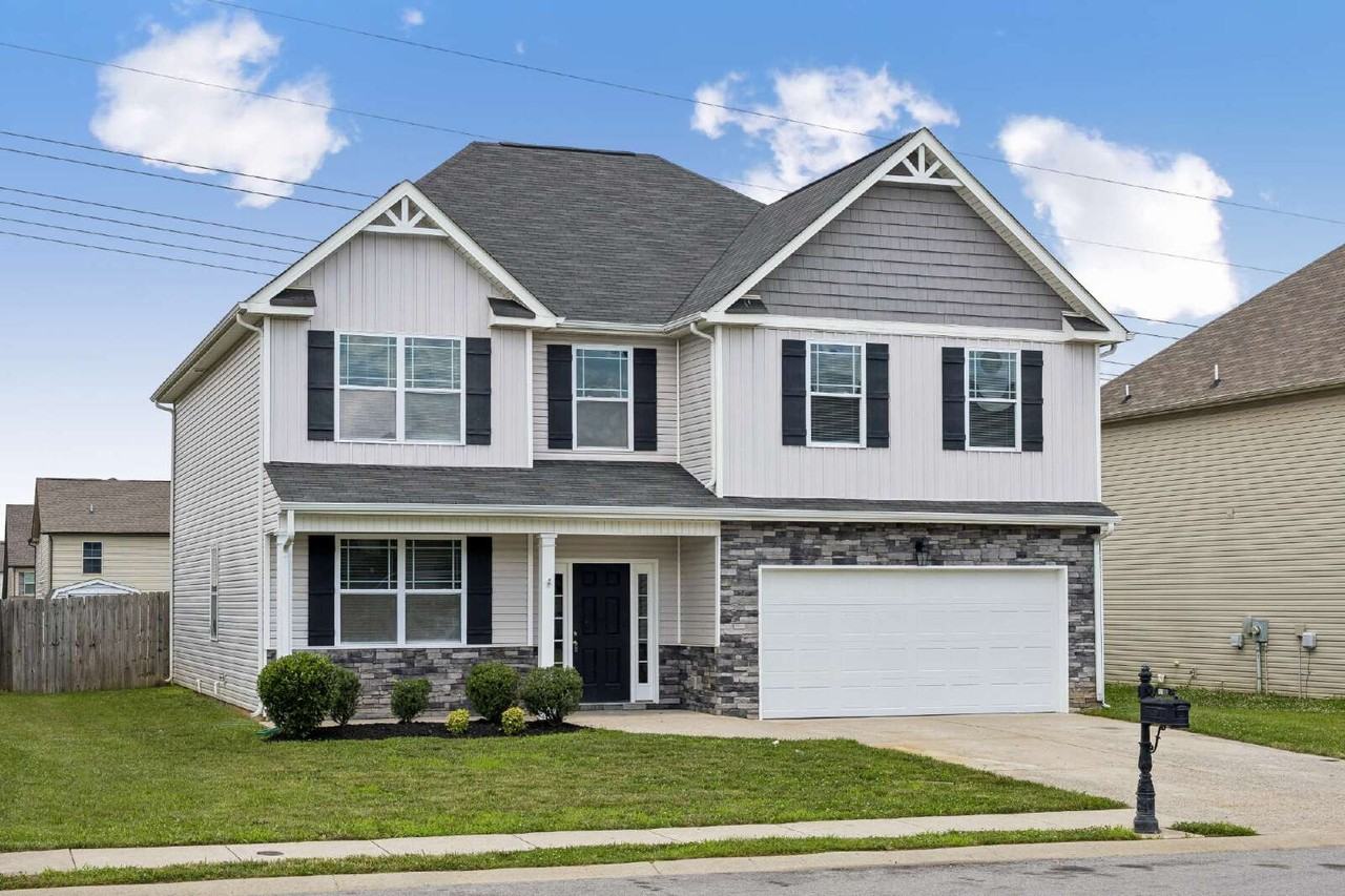 1240 Winterset Dr - Photo 4 of 50