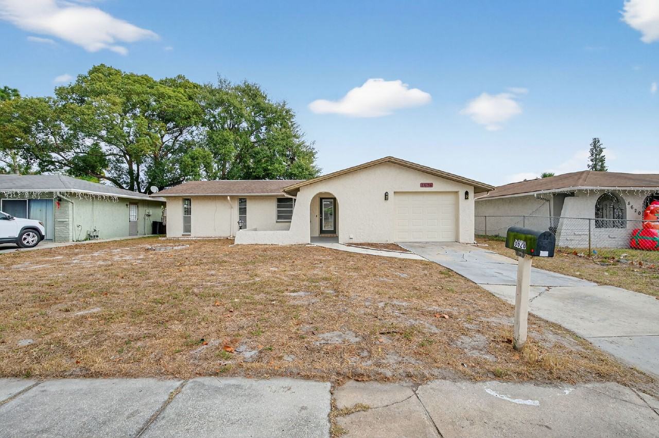 8626 Robilina Rd - Photo 3 of 45