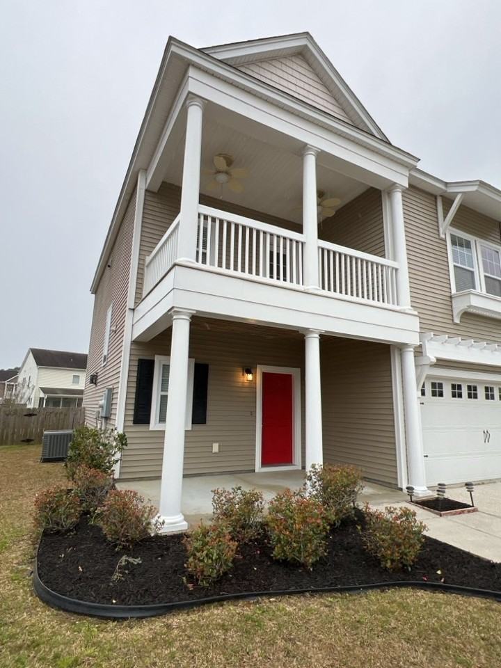 579 Crossland Dr - Photo 2 of 41