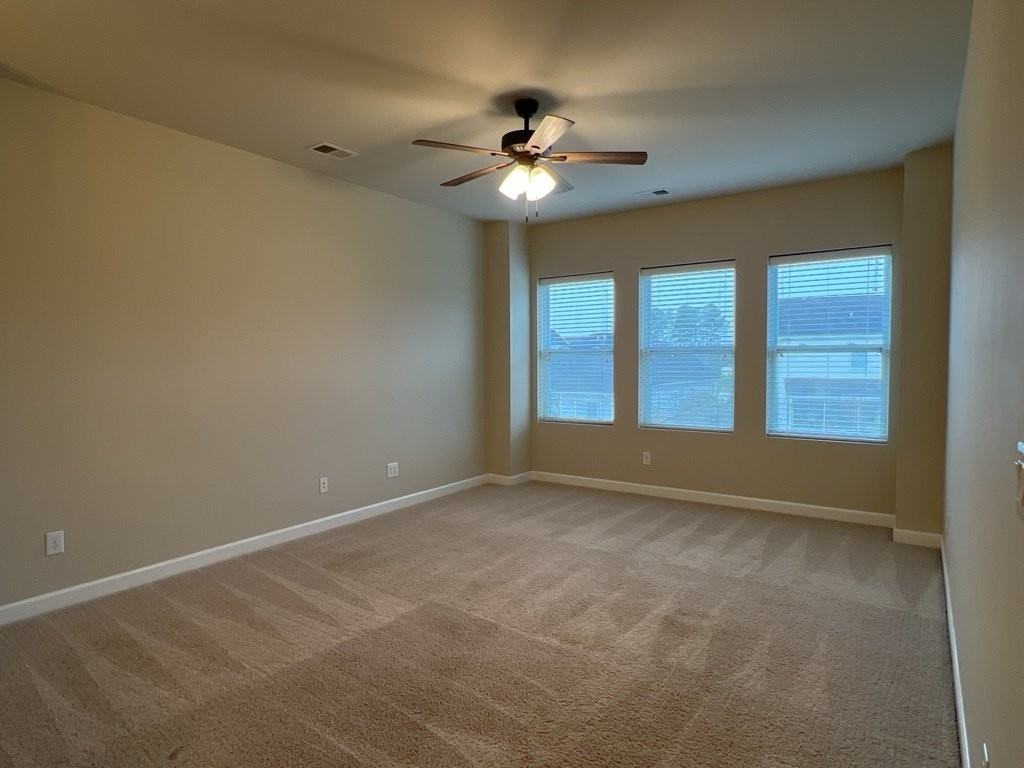 579 Crossland Dr - Photo 7 of 41