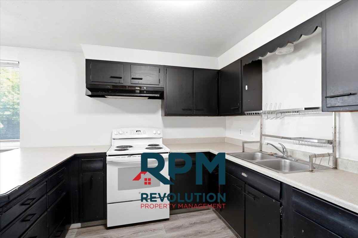 470 W 1875 N - Photo 5 of 19