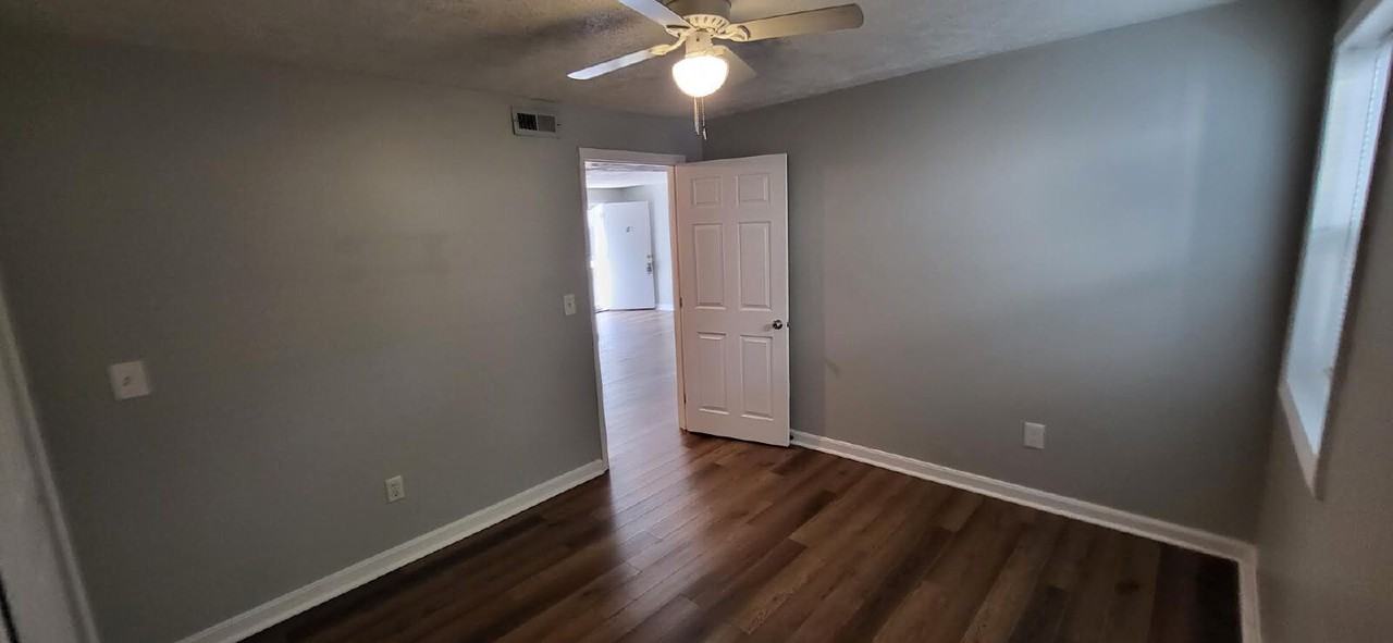 3479 S Waynesville Rd Apt 3 - Photo 6 of 11
