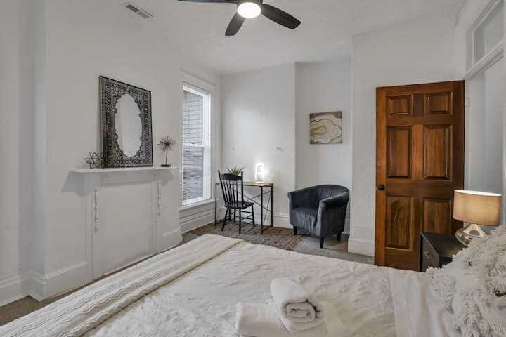 82 Price Ave