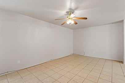 3803 Olympic Ave - Photo 5 of 24