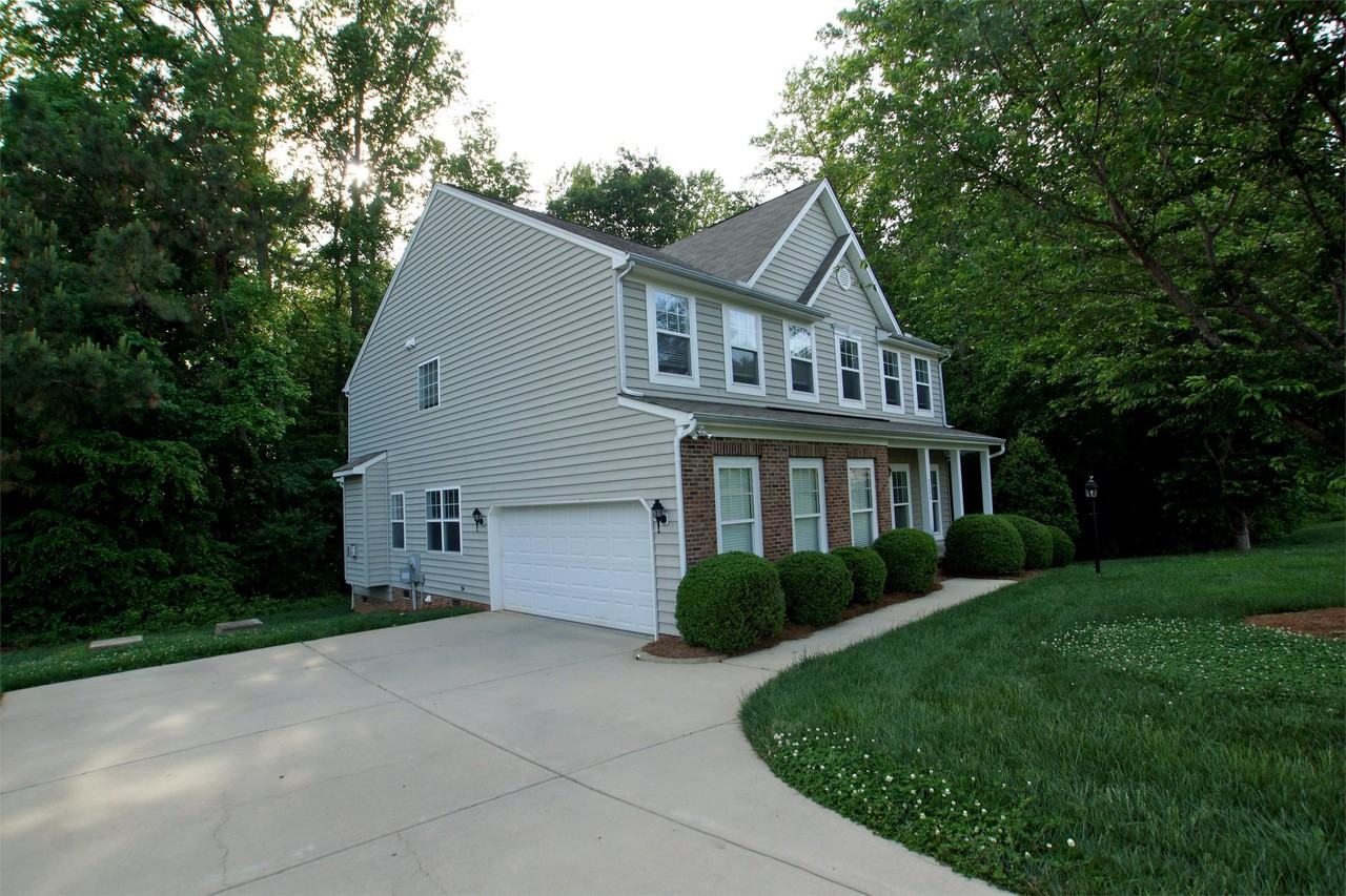 3204 Orchestra Ct - Photo 5 of 50