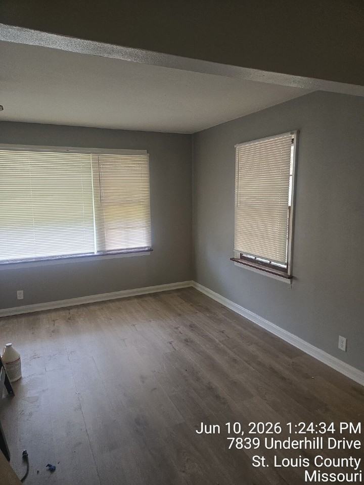 7839 Underhill Dr - Photo 2 of 10