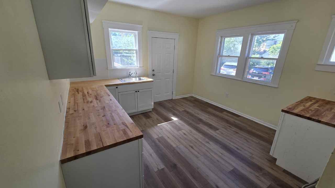 2409 Colburn Ave - Photo 7 of 12