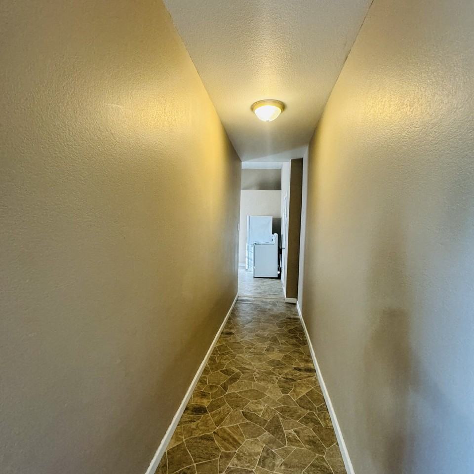 1397 Corley St Apt 1 - Photo 5 of 11