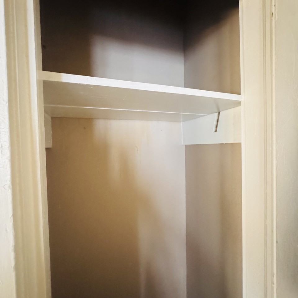 2909 7th St Apt A - Photo 4 of 8