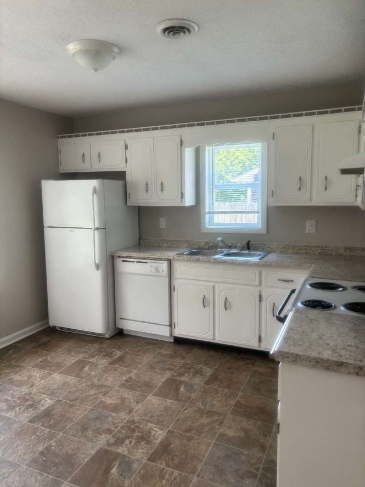 116 Gail St - Photo 3 of 6