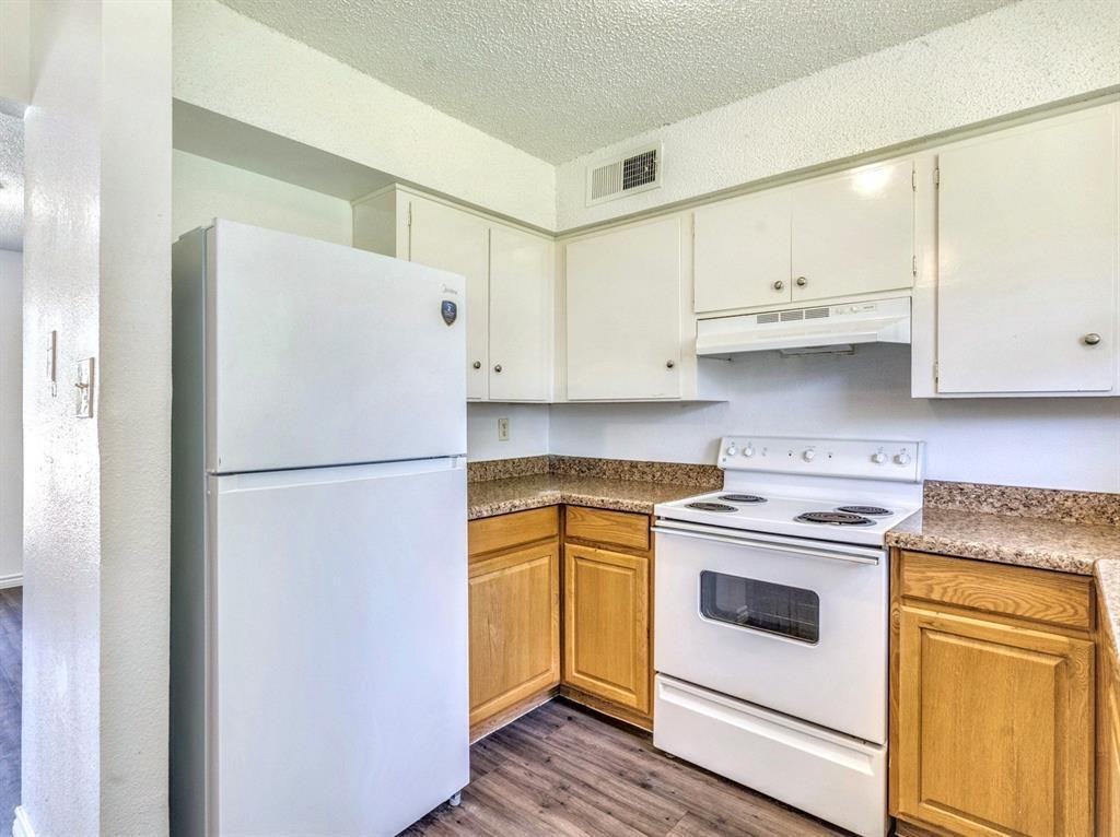 726 Martindale Rd - Photo 5 of 13