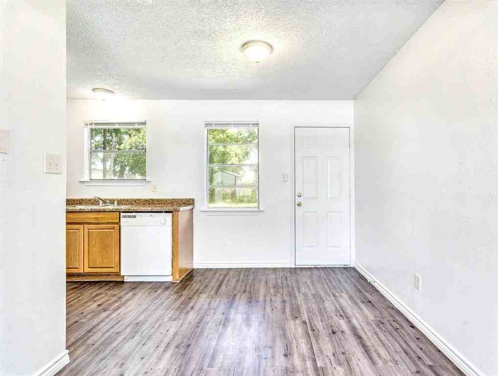 726 Martindale Rd - Photo 7 of 13
