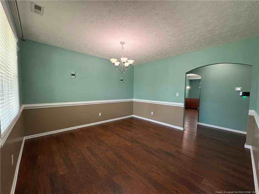 4007 Beaubien Dr - Photo 3 of 40