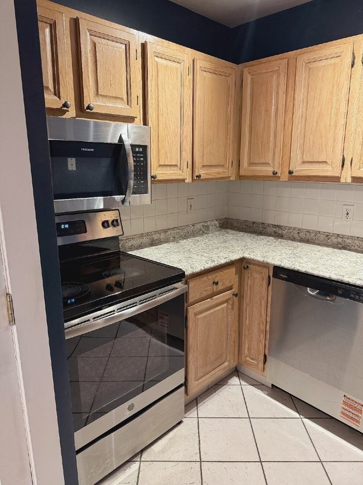 200 Falls Blvd #A104 - Photo 4 of 21