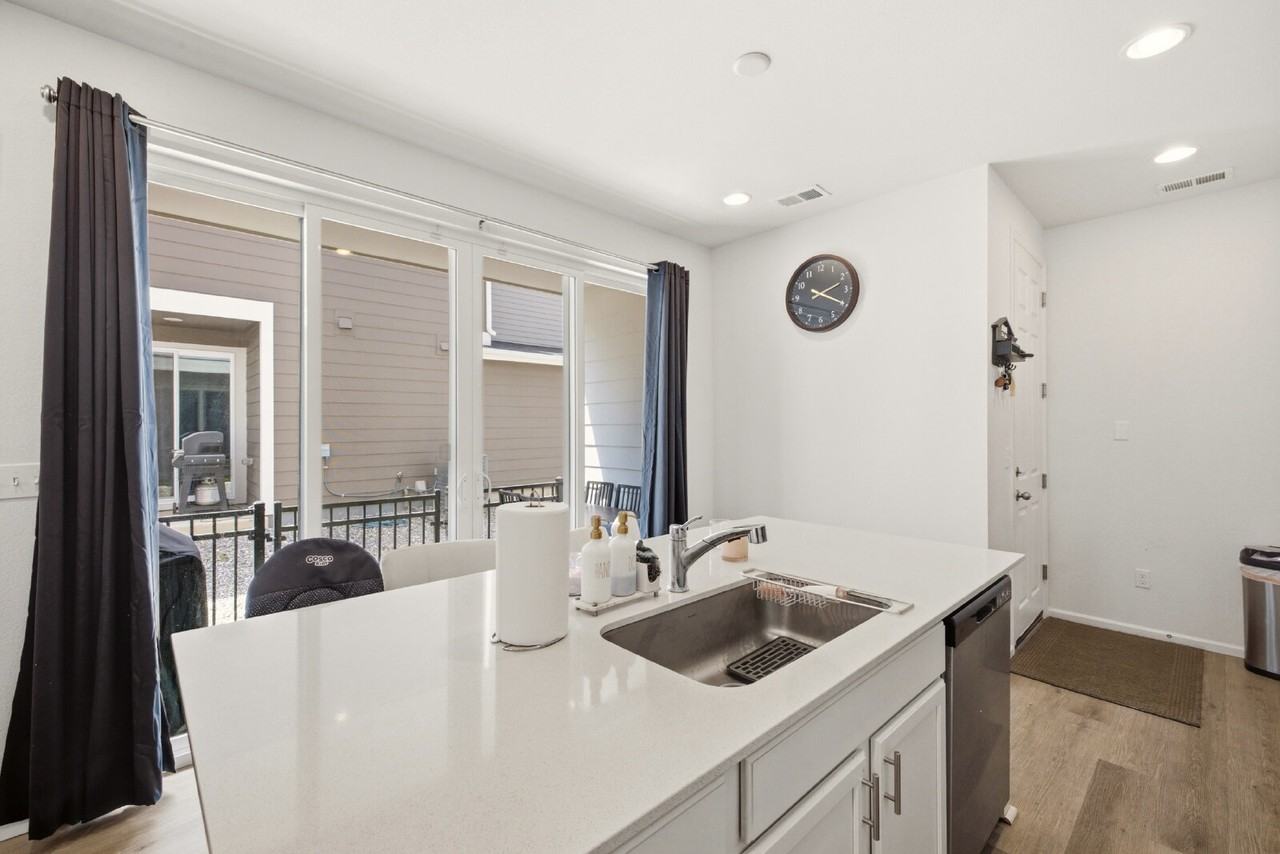22863 E Tufts Ave #A - Photo 7 of 26