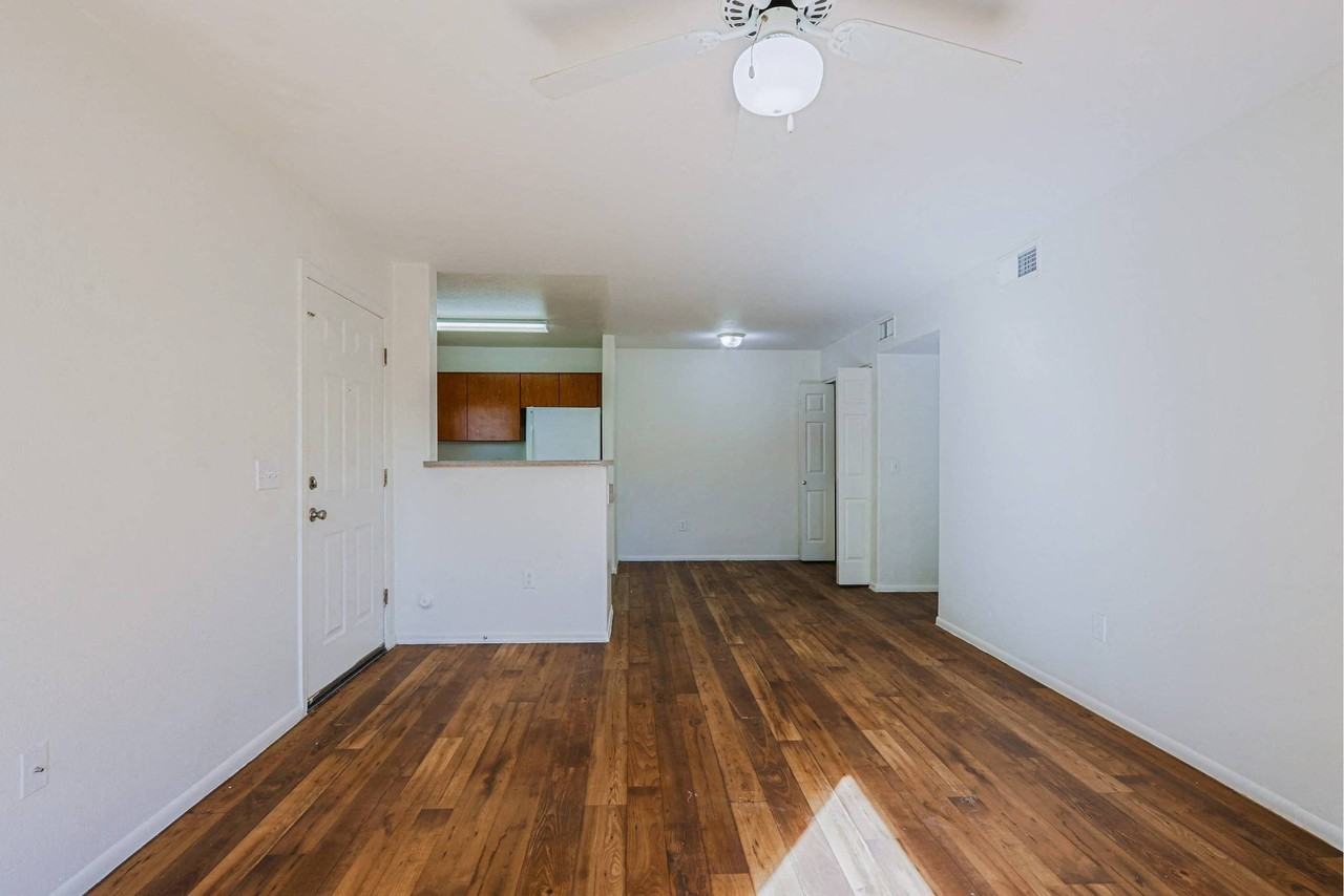 Bradshaw Vista - Photo 3 of 21