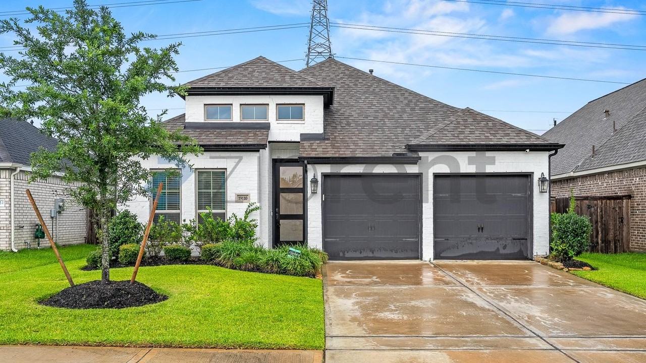19110 Brindled Bay Ct - Photo 2 of 15
