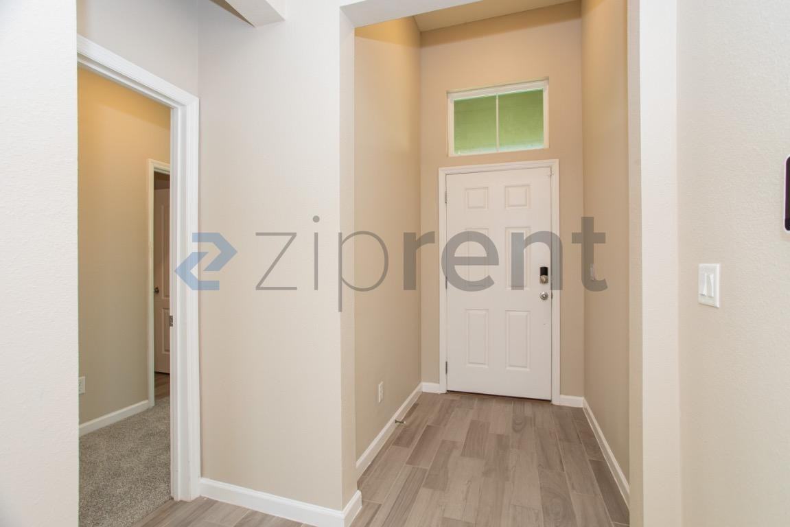 2116 Amberly Dr - Photo 5 of 32